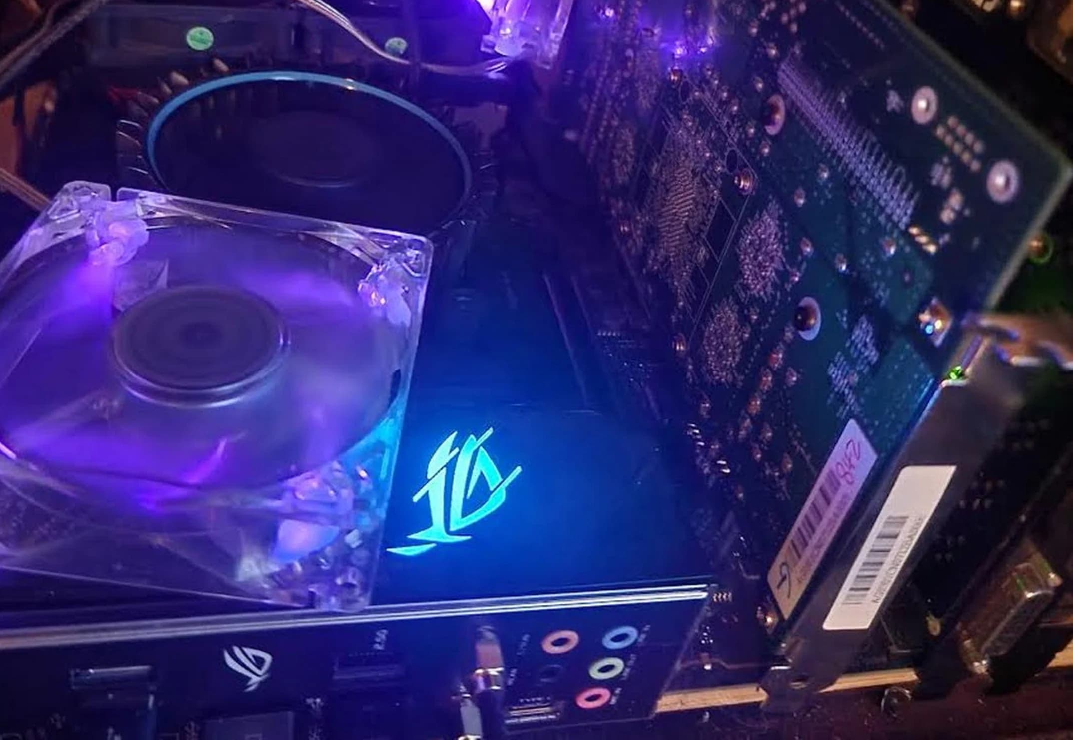 ShrimpBrime розігнав чип Celeron G6900 до 5261 МГц