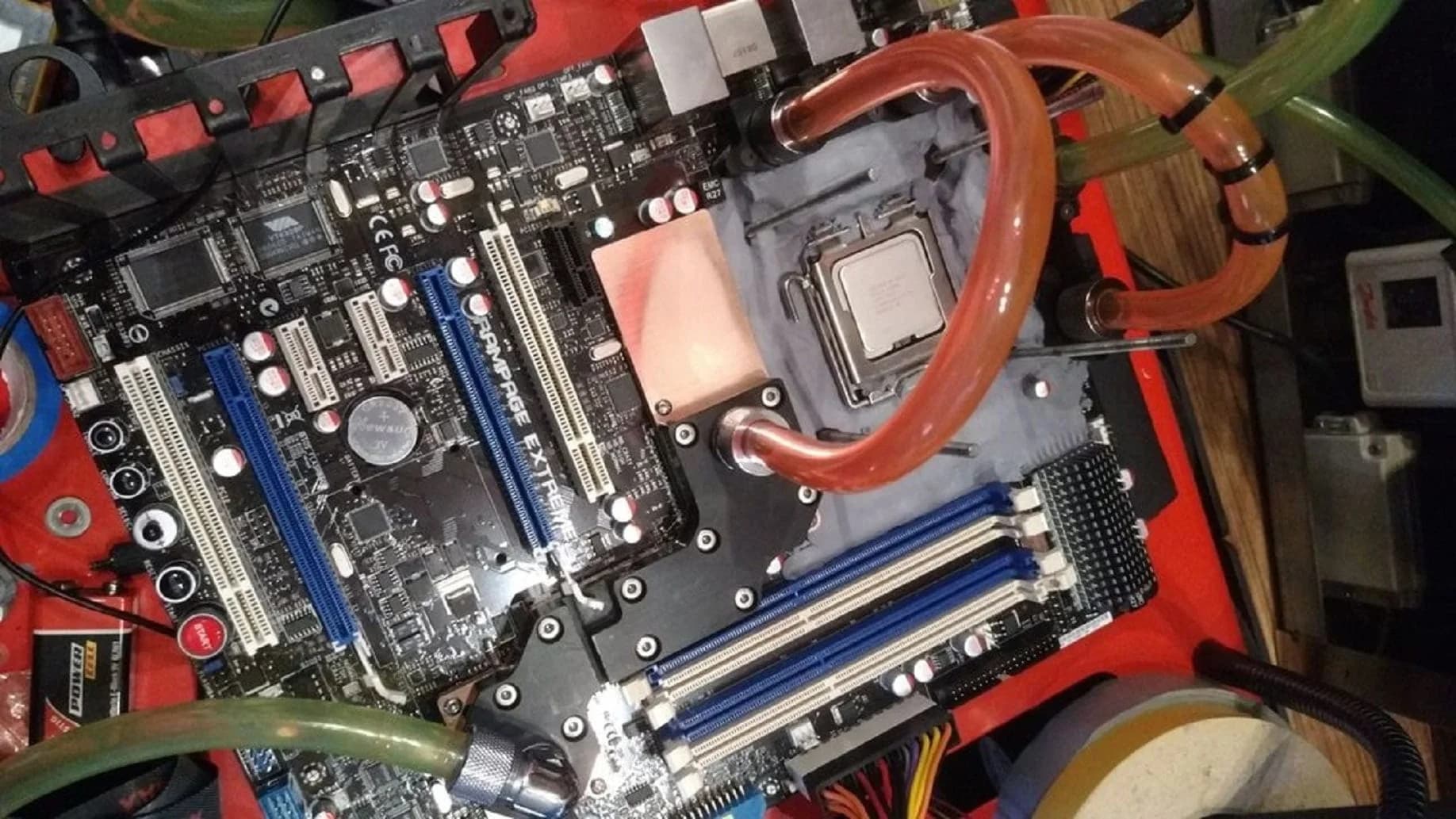 Eisbaer798 встановив два рекорди у модельному заліку чипа Intel Core 2 Duo E8400